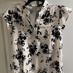 Black & White Floral Cap-Sleeve Blouse